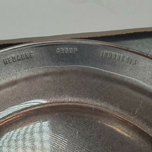 2 Kedaung Group Indonesia Vtg Salad Plates approx 7" - Picture 3 of 4